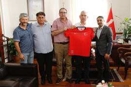 ASKF' DEN BERGAMA BELEDİYE BAŞKANI SAYIN TANJU ÇELİK' E ZİYARET